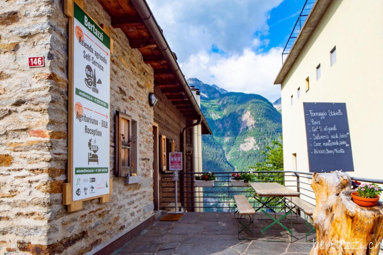 Appartamenti Bertazzi, Cavagnago - Self Check-In Екстер'єр фото